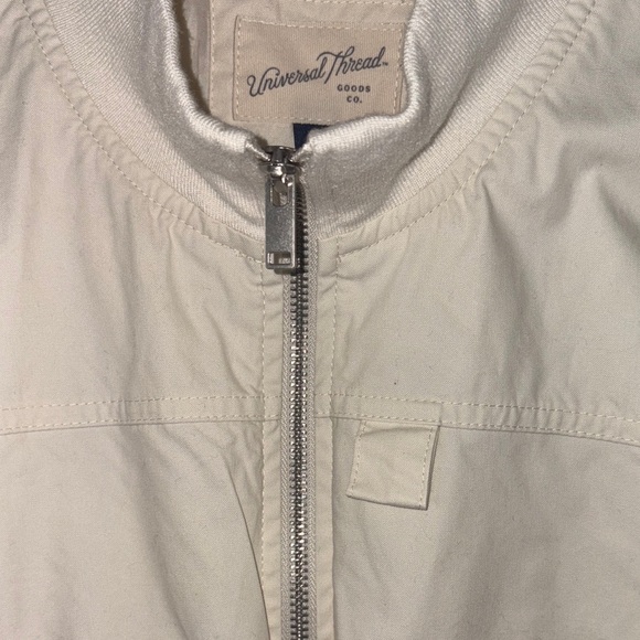 Universal Thread Women's Cream Bomber Jacket - Picture 4 of 10